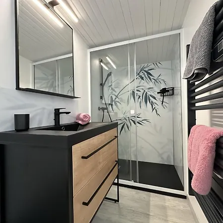 Сasa de vacaciones Superbe Maison De Avec Piscine Chauffée Et Bain Nordique - 8 Pers *