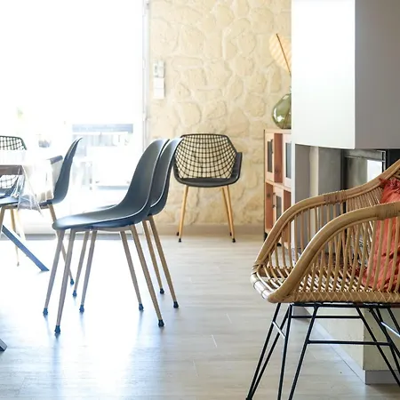 Сasa de vacaciones Superbe Maison De Avec Piscine Chauffée Et Bain Nordique - 8 Pers *