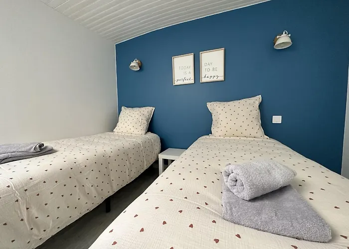 Superbe Maison De Avec Piscine Chauffee Et Bain Nordique - 8 Pers בית נופש *