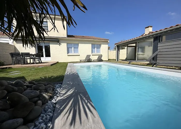 בית נופש Superbe Maison De Avec Piscine Chauffee Et Bain Nordique - 8 Pers Les Sables-dʼOlonne