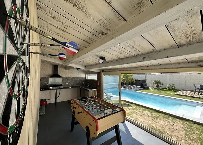 Superbe Maison De Avec Piscine Chauffee Et Bain Nordique - 8 Pers בית נופש Les Sables-dʼOlonne