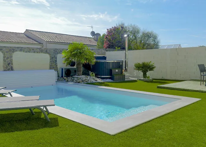 Superbe Maison De Avec Piscine Chauffee Et Bain Nordique - 8 Pers Les Sables-dʼOlonne