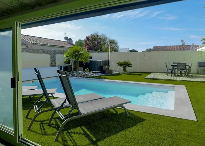 Superbe Maison De Avec Piscine Chauffee Et Bain Nordique - 8 Pers * Les Sables-dʼOlonne