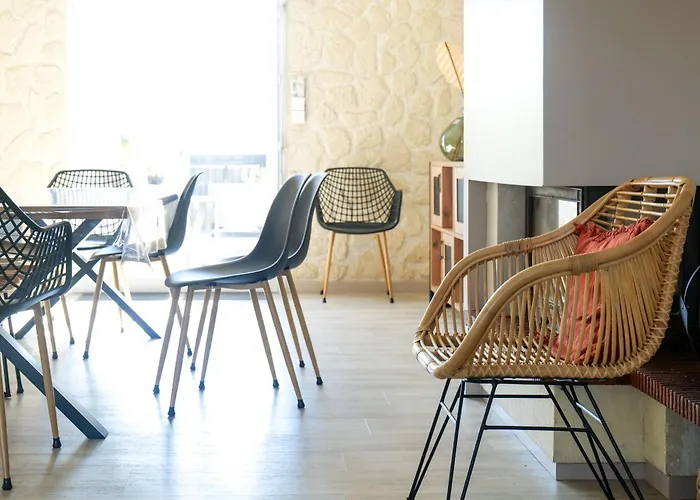 בית נופש Superbe Maison De Avec Piscine Chauffee Et Bain Nordique - 8 Pers *